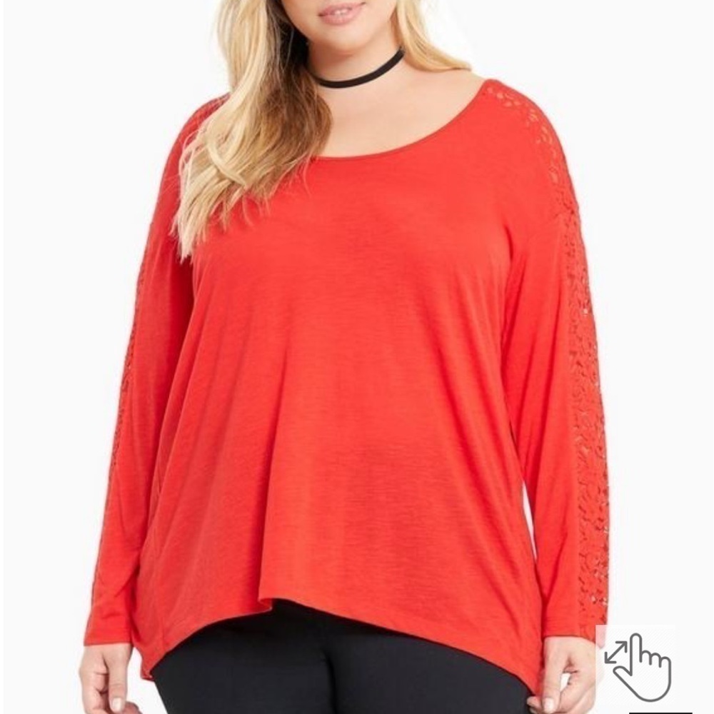 Torrid Lace Inset Hi-Lo Tee Red Size 5 L
